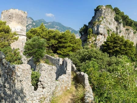 Toonado - Hiking Tour to Ravello, Atrani and Amalfi