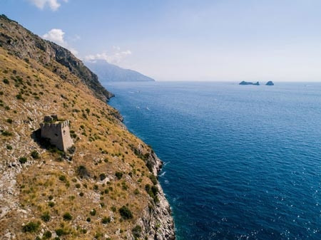 Toonado - Hiking Tour to the Sirenuse Path in Sorrento Coast