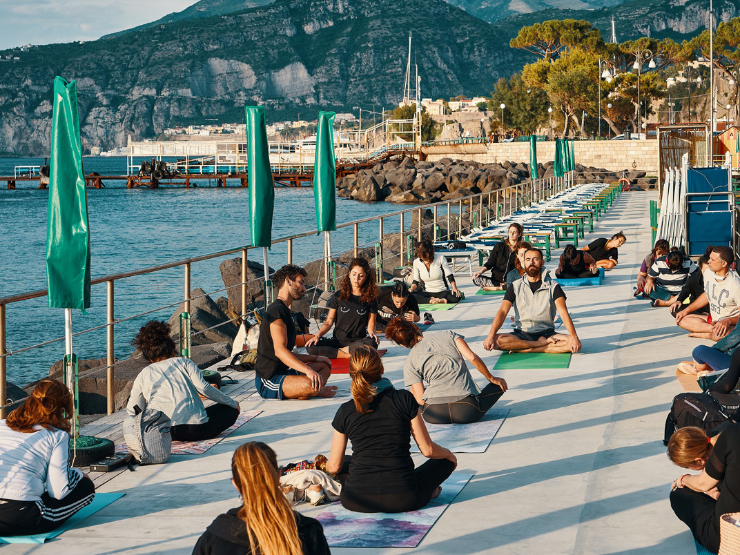 Toonado - Lezioni di Yoga di gruppo a Sorrento